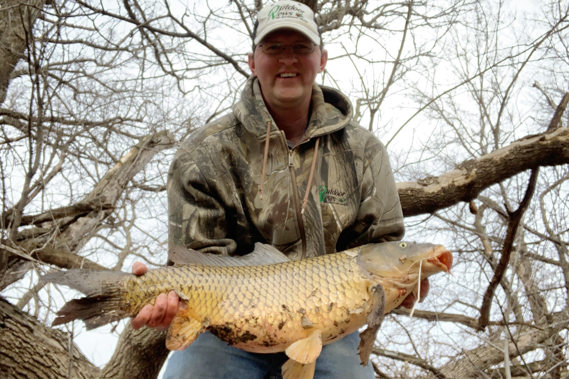 How to catch large carp in early spring time